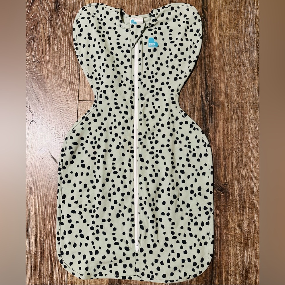 LOVE TO DREAM Baby Girl Olive Green Dalmatian Print Swaddle NWOT